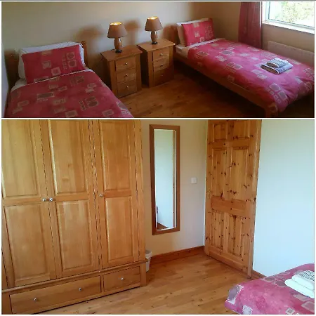 Dom wakacyjny Large Luxury House Ballyell